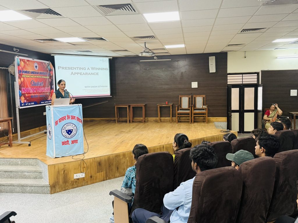 An audience at a personal branding session
